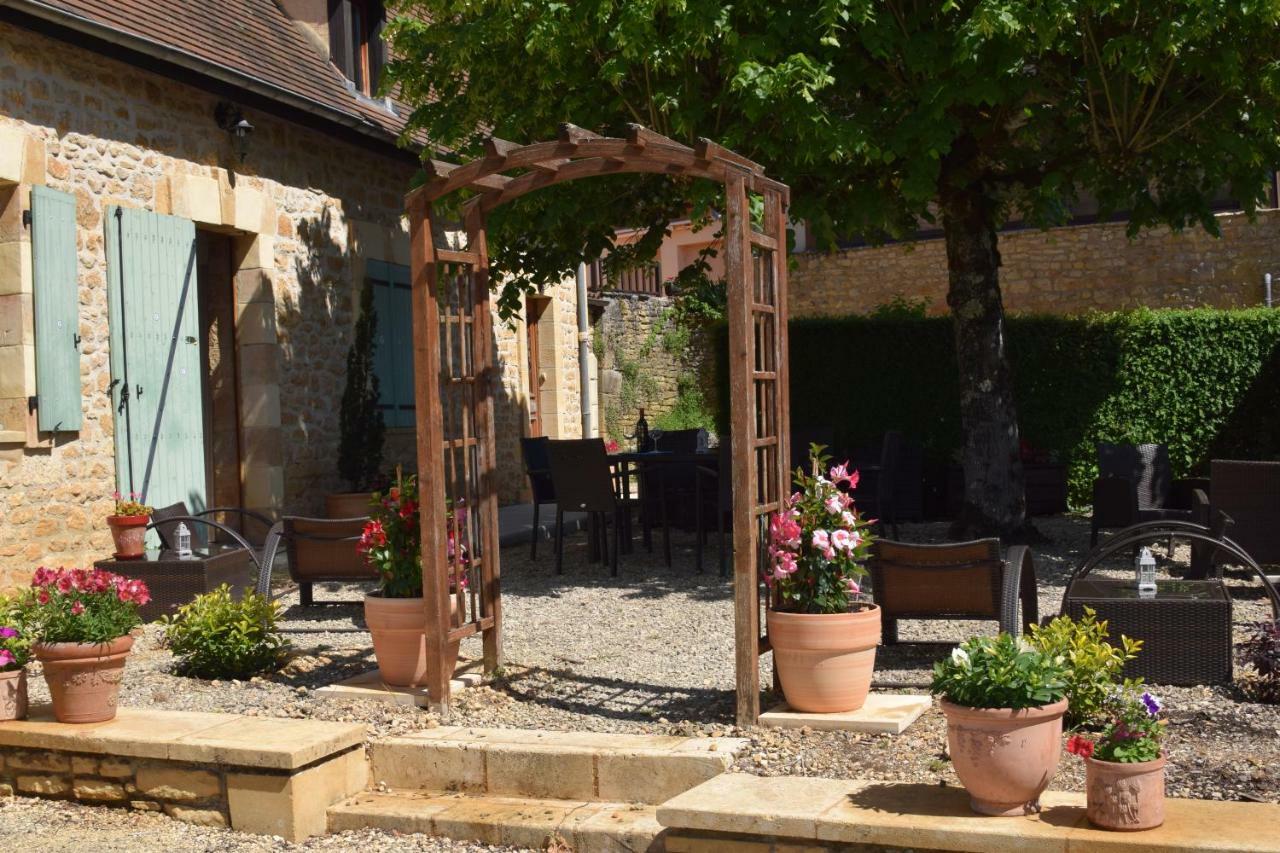 Domaine Lacoste Carsac-Aillac Exterior photo